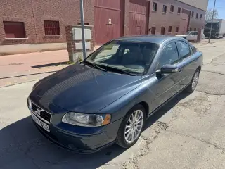 VOLVO S60 2.4 D4